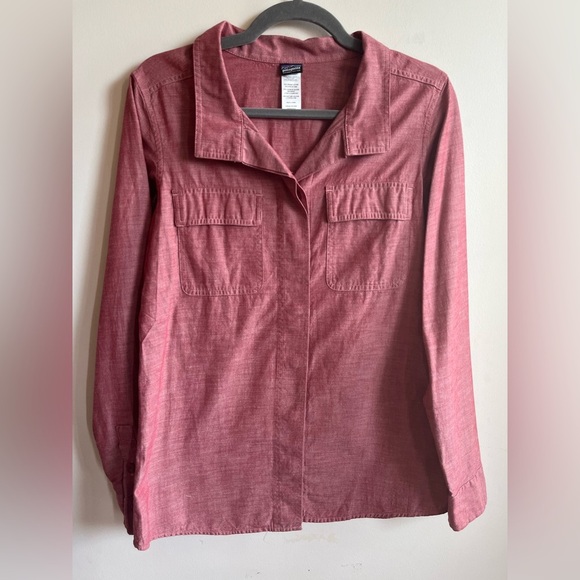 Patagonia W's Long-Sleeved Chambray Shirt - Picture 2 of 12